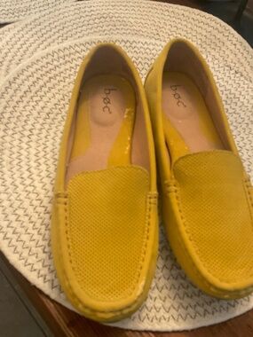 BOC yellow mustard color shoes, flats loafers slide on comfy!